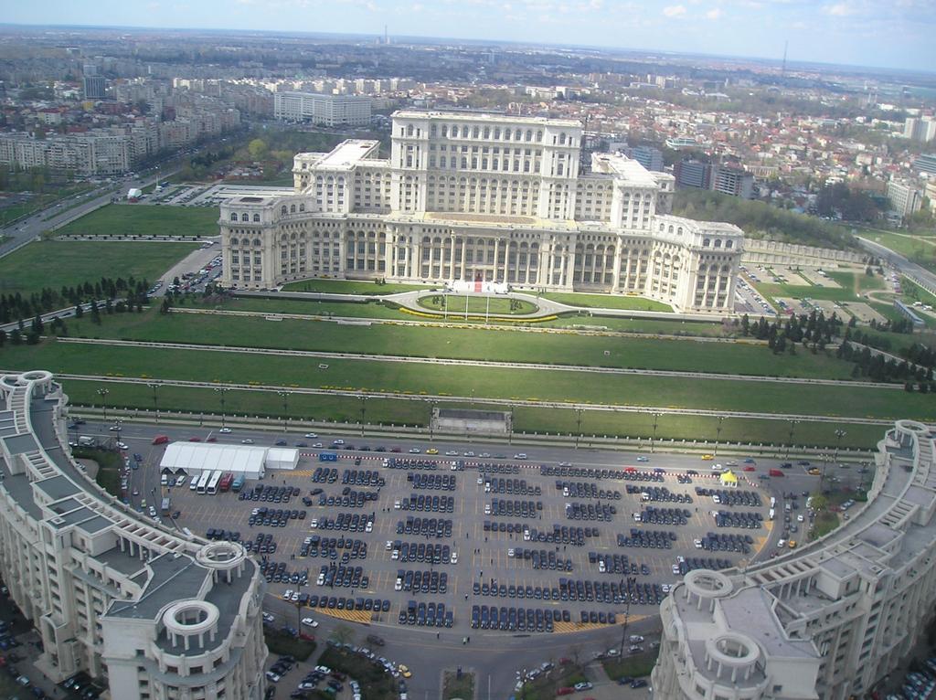 rumano-parlamento-24.jpg