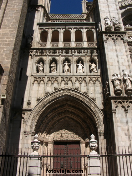 Pilares y bóvedas. Catedral de Toledo 7