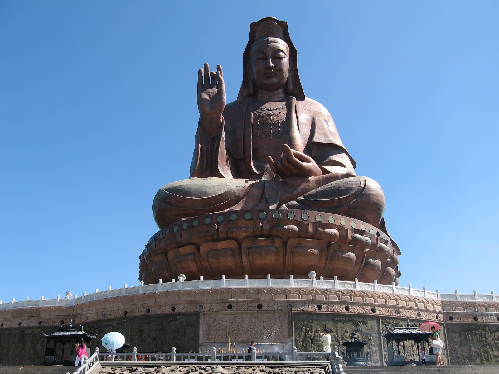 guanyin-xiqiao-2.jpg