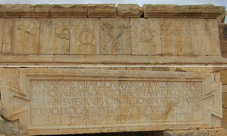 Teatro: (arriba) Cuadro de los magistrados decorado con coronas de laurel y cornucopias según la inscripción fue construido por el gobernador Lucio Caninius Gallus. Leptis Magna 18