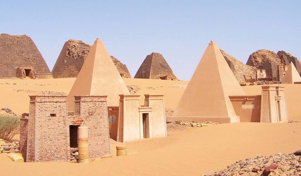 Pirámides de Meroe 1