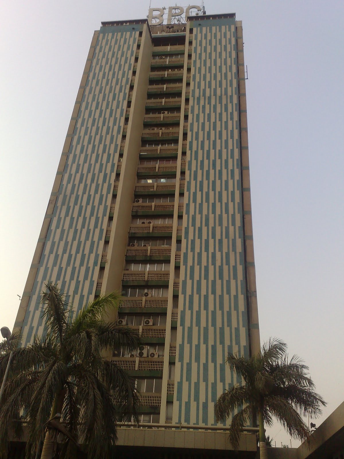 Edificio BPC. Luanda 49