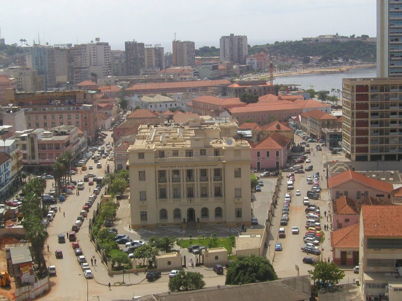 Ministério das Relações Exteriores. Here is a rare shot of Luanda Sul, why is Angola government hiding this place so much from the world. Luanda 66
