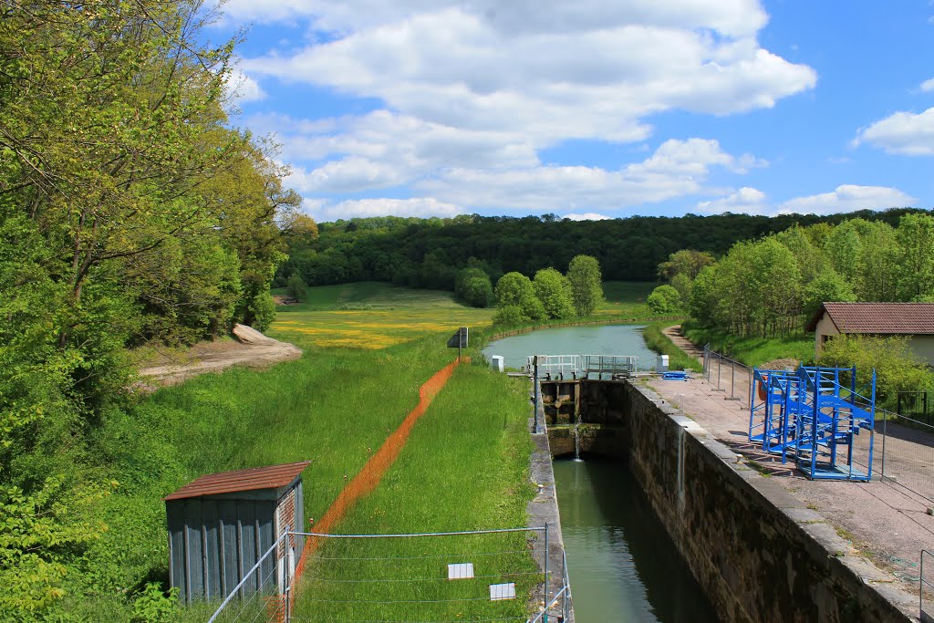 Canal Entre Champa a Y Borgo a Canal Del Marne A La Saona Canal De La Canal Entre Champa a Y Borgo a Canal Del Marne A La Saona Canal De La