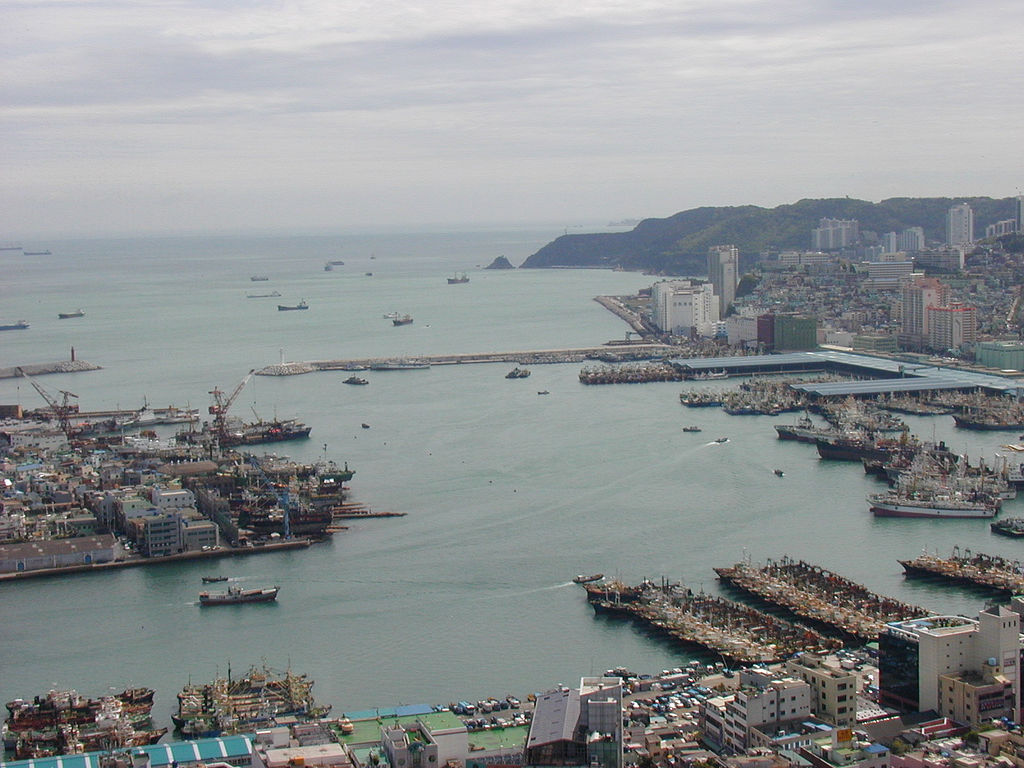 Puerto de Busán, de Pusán - Megaconstrucciones, Extreme Engineering