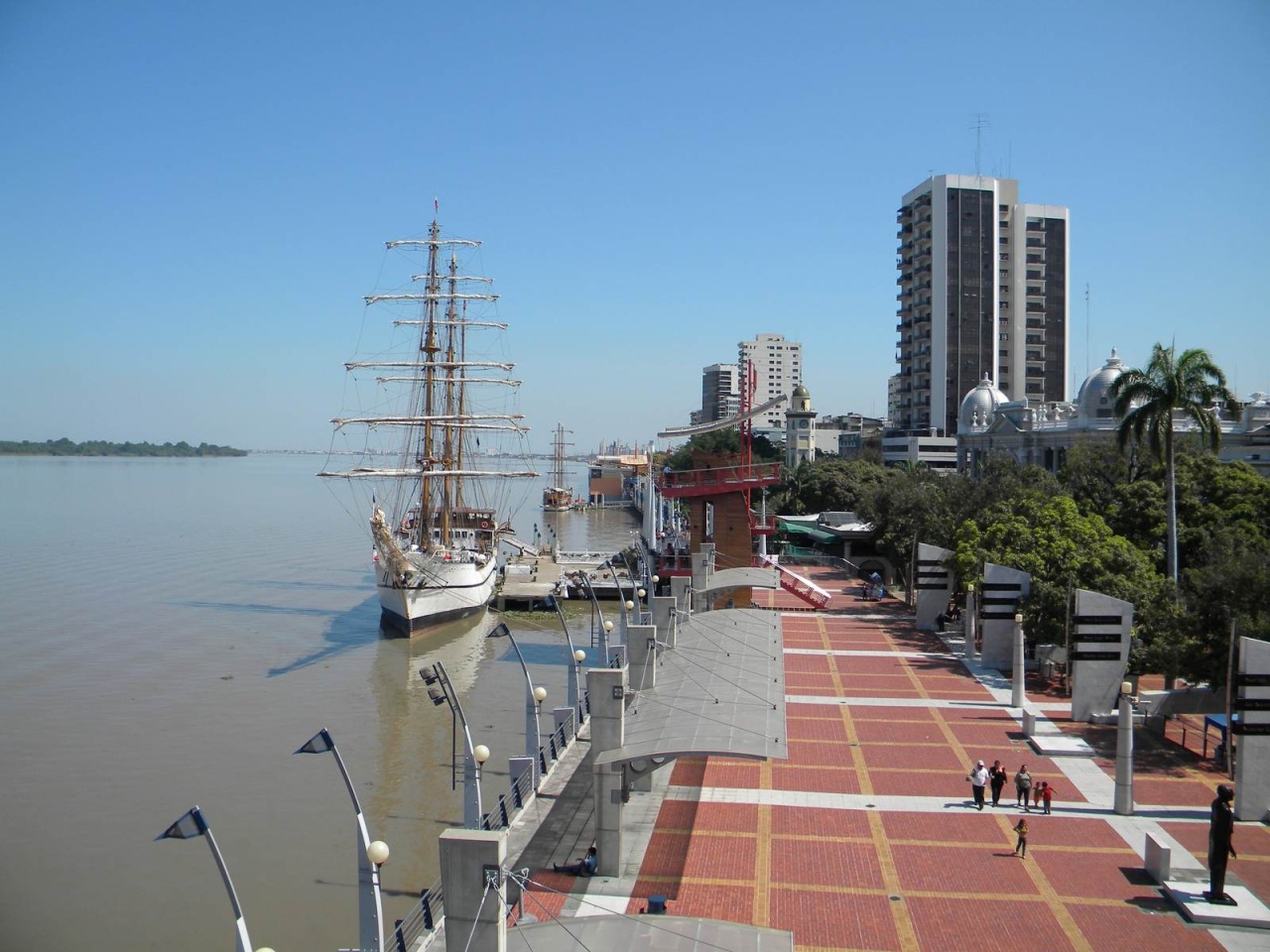 Puerto de Guayaquil.