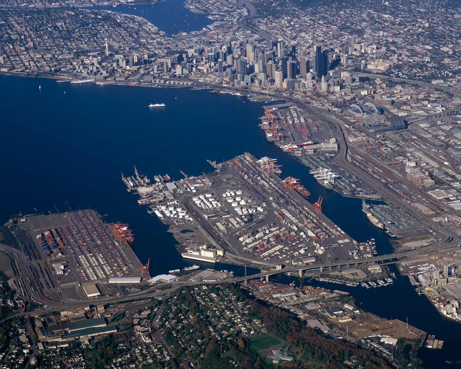 Ковид в америке. Сиэтл морской порт. Сиэтл — Такома порт. Главный порт Сиэтла. Порт в Вашингтоне.