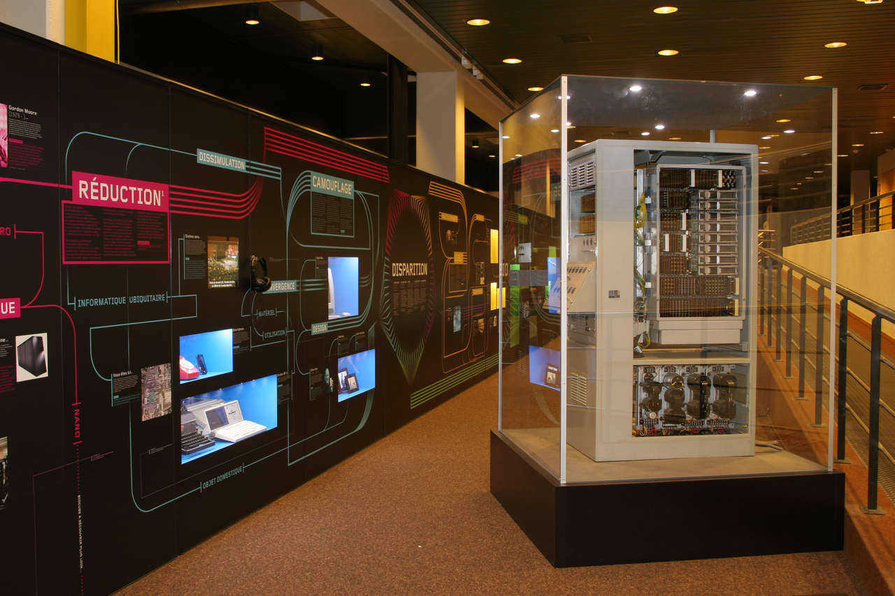 Virtual computer museums