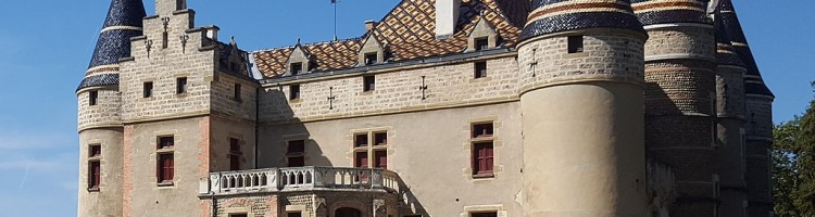Pupetières Castle