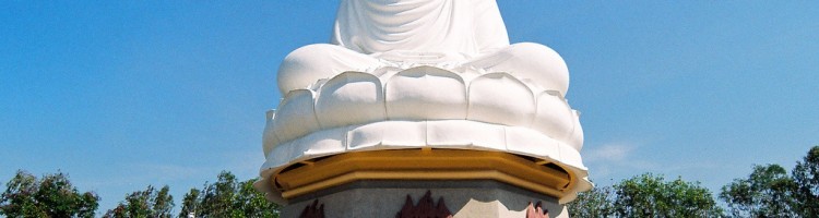 White Buddha statue of Long Son Pagoda 